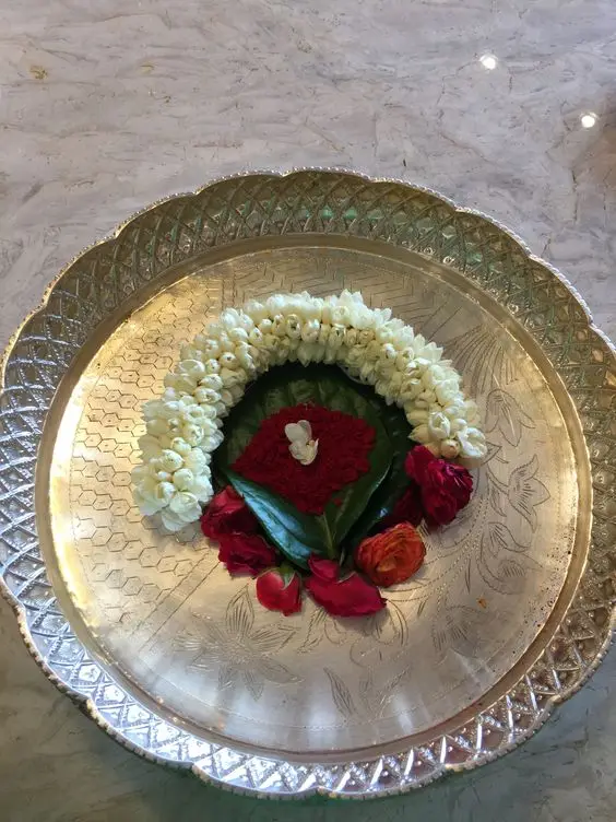 Alum cast pooja thal brass handicraft item in brass polish color luxury gifting item decorate your mandir with this beautiful th