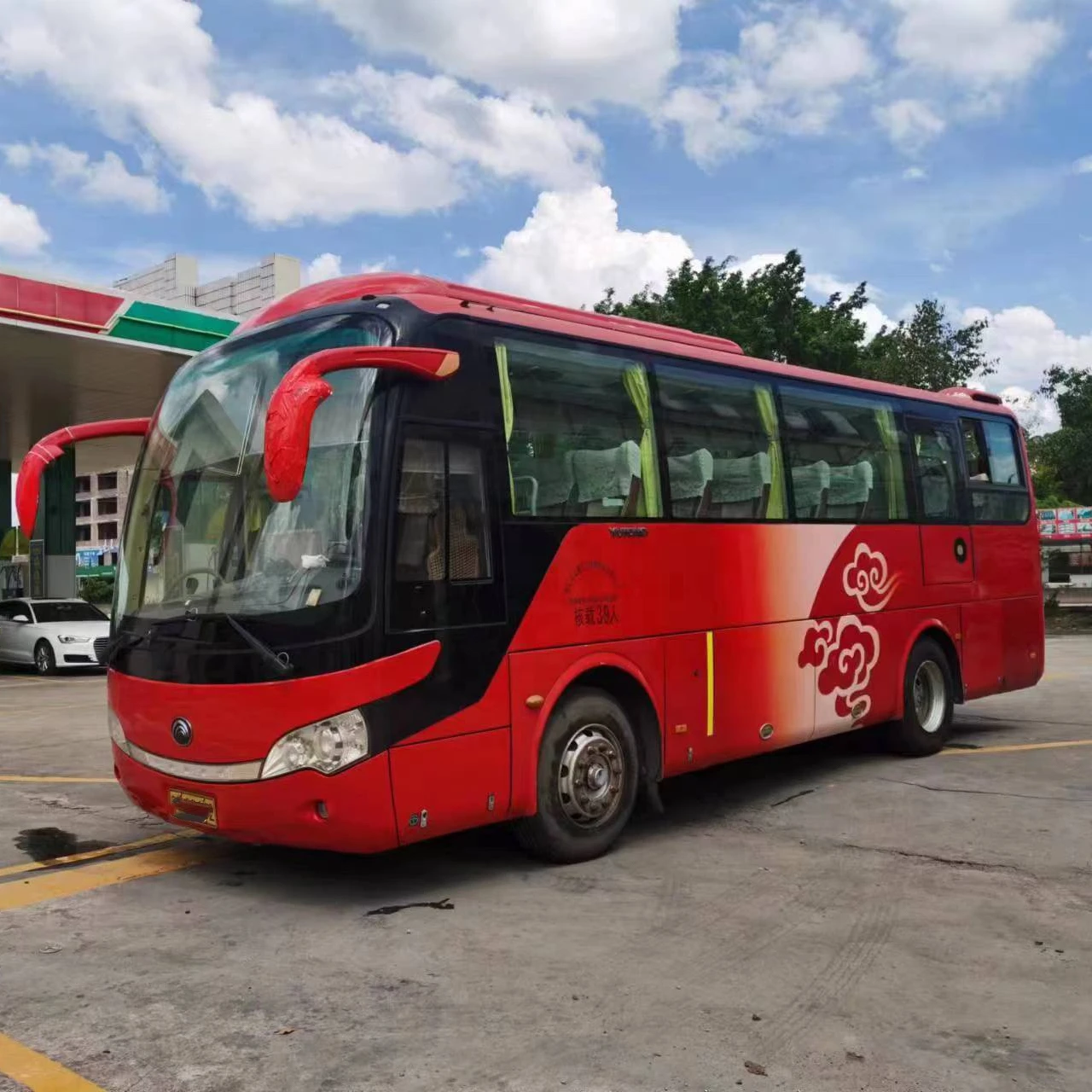 Midium large Size Luxury Bus Coach Used Second Hand 39 Seats CK6908 new bus transport transit