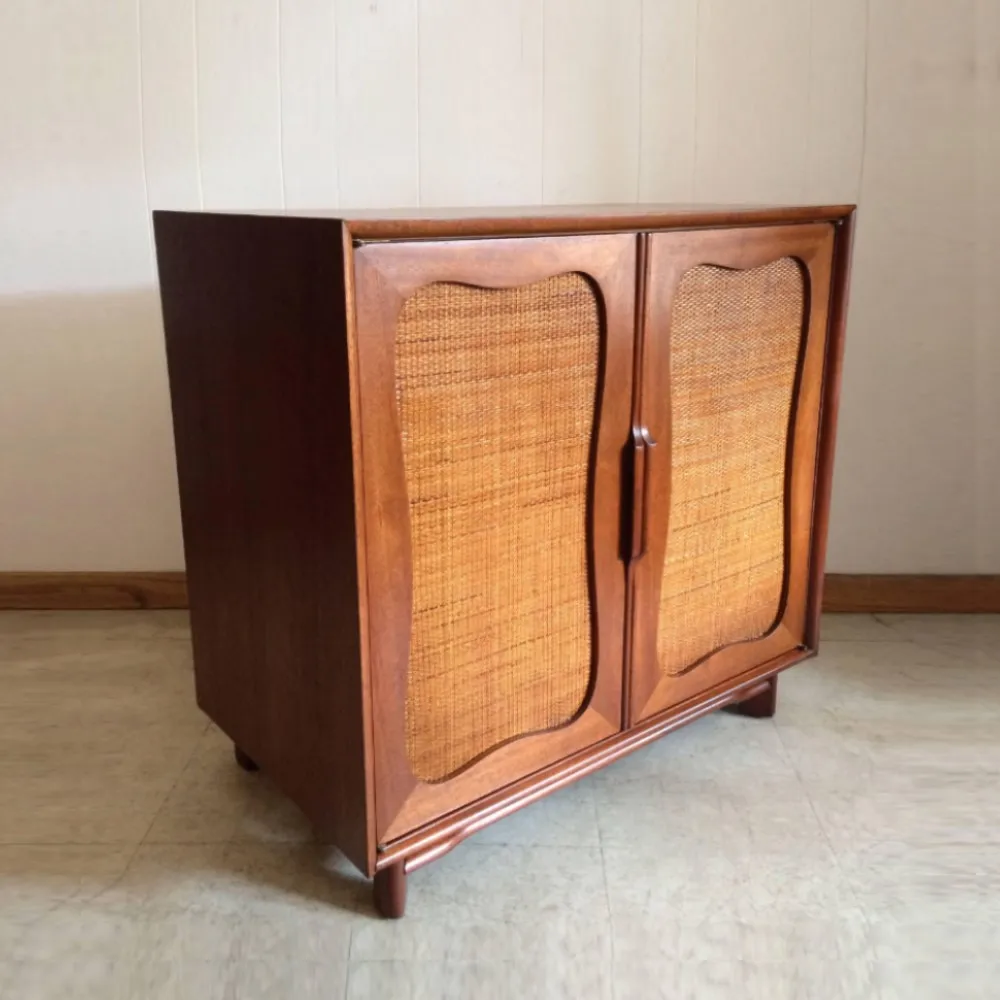 High Quality Modern Wooden Cabinet Hardwood Home Furniture Bathroom Kitchen Vintage Rattan Door Wood Cabinet made in Vietnam