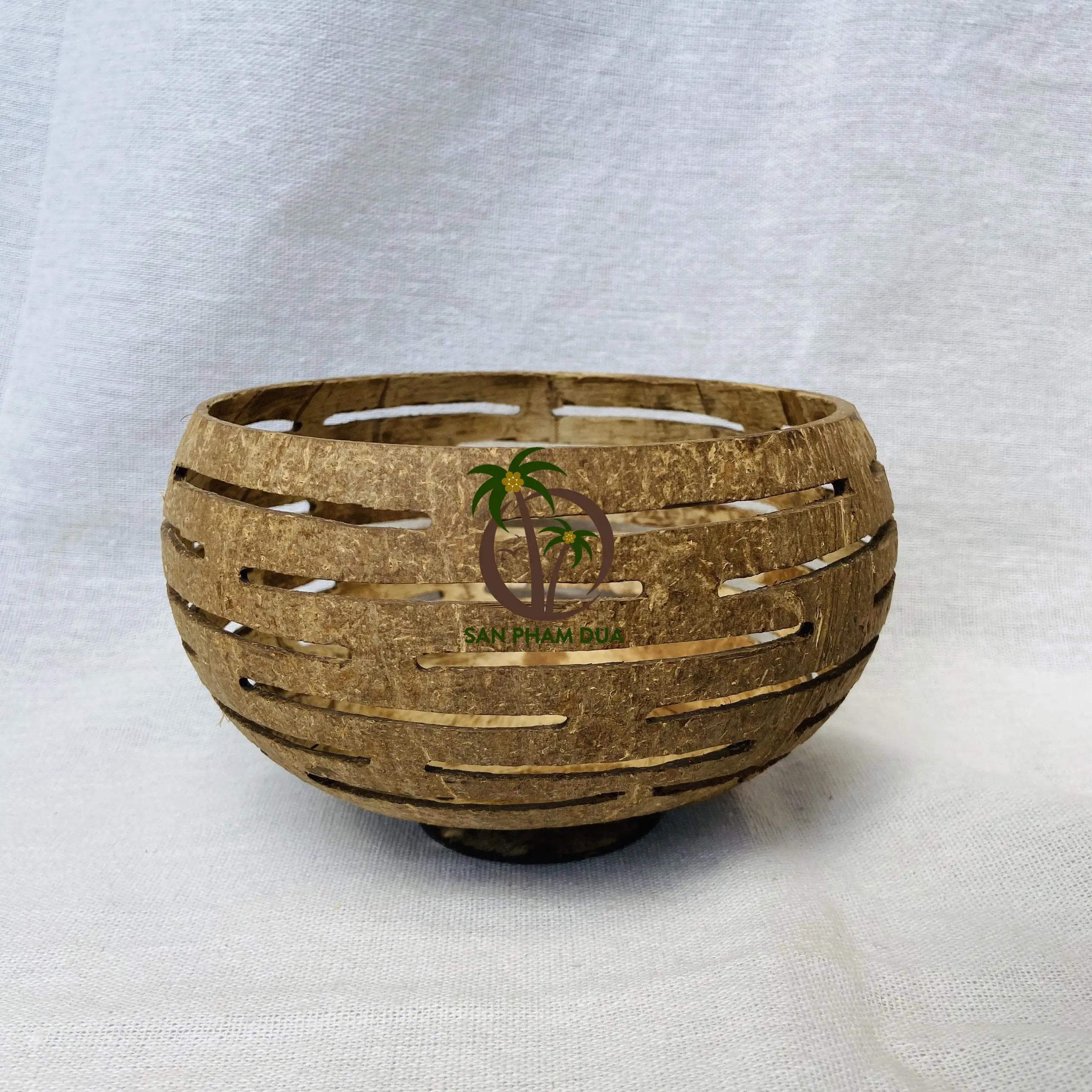 WHOLESALE COCONUT SHELL PLANTER POT CAN HANGING/ POT COCONUT PLANTERS FROM COCO - ECO VIETNAM