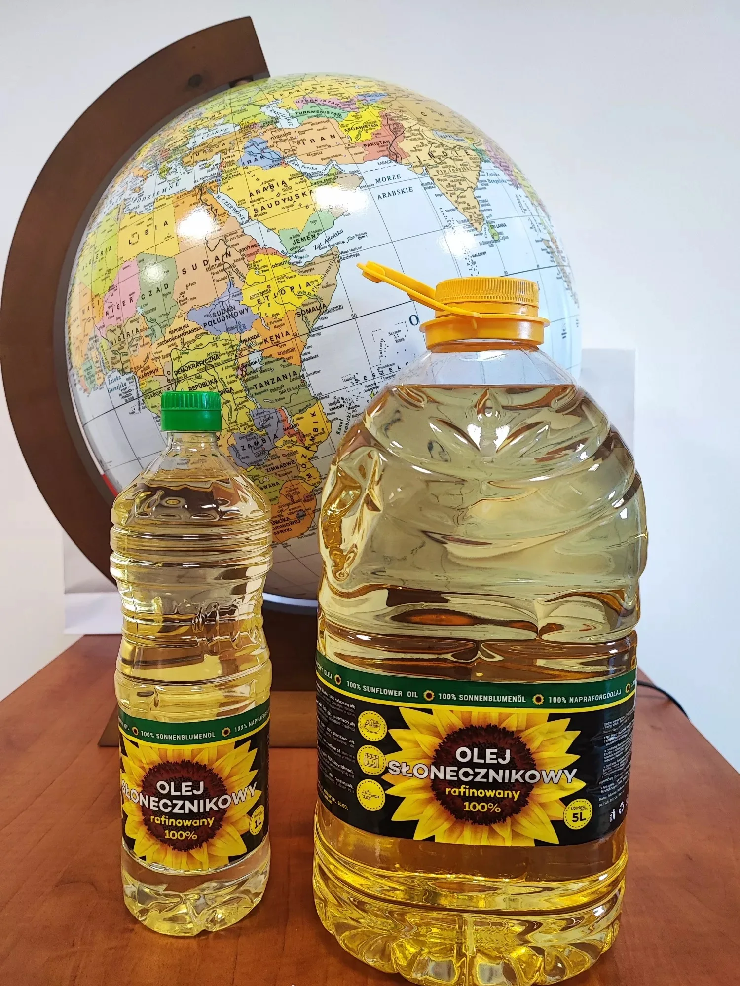 100% Ukraine Sunflower Refined Oil Suppliers/ Edible Sunflower Oil Available In 1 2 3 4 To 5 Liters