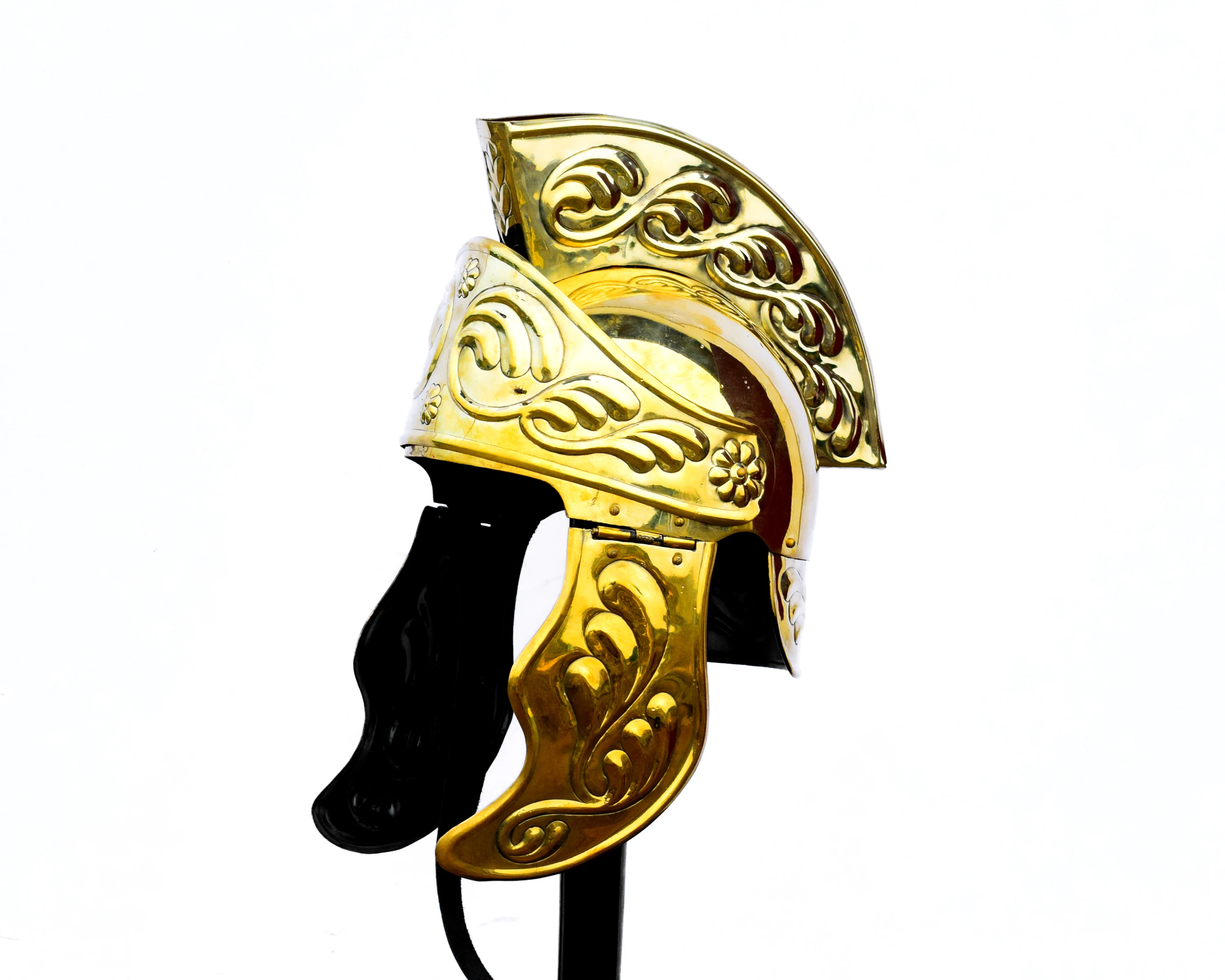 Authentic Roman Attic  Praetorian Helmet: Explore History with our Handcrafted Replica | Perfect for Reenactments and Collectors