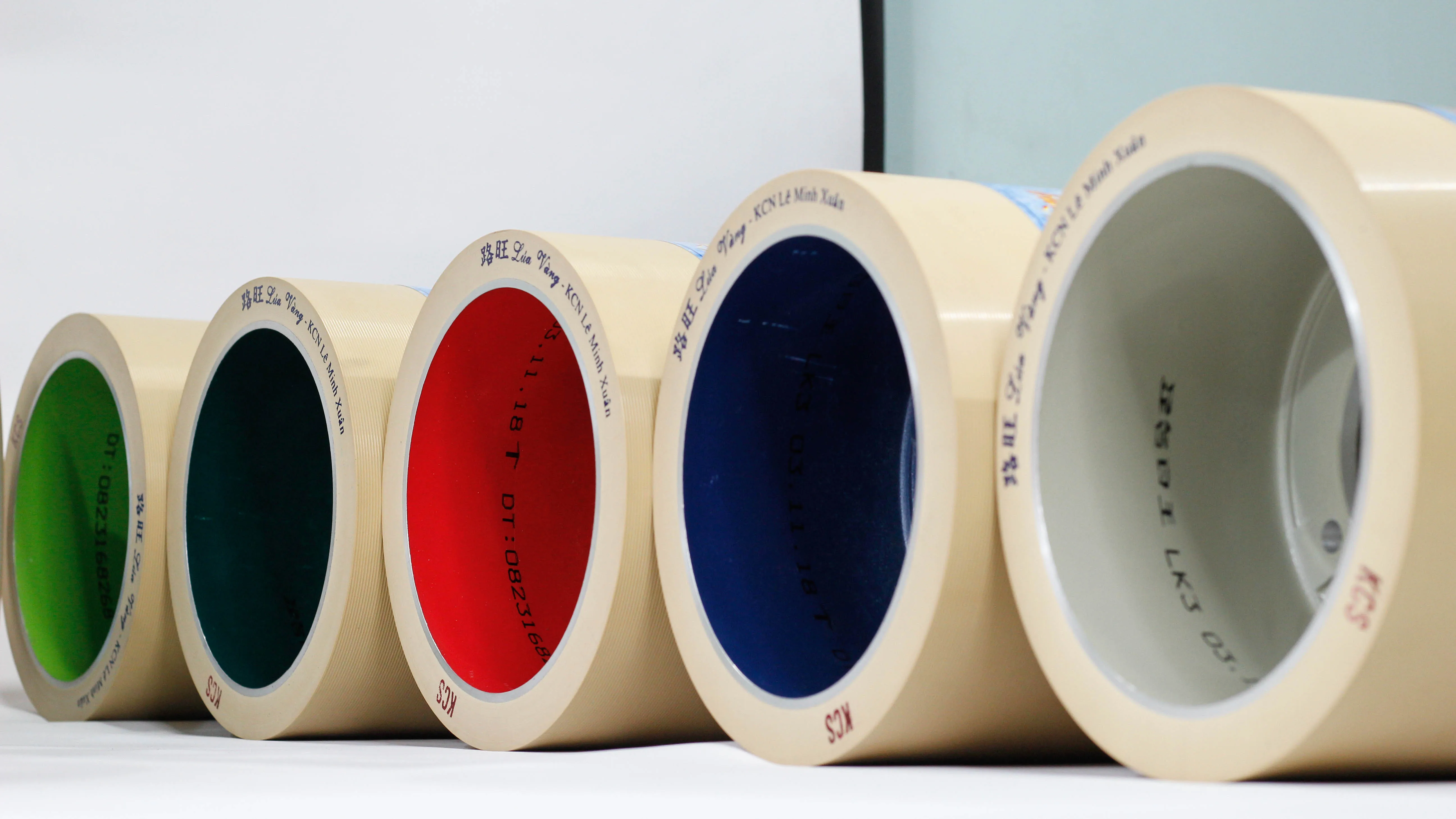 High grade in performance 20', 14',10', 6'  NBR Rice mill rubber rollers made in Viet Nam