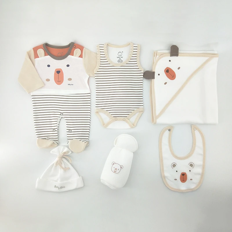 High Quality Interlock 100% Cotton 180g/M2 GSM  Baby Layette 6 PCS Clothes Set for Boy Newborn Baby Boy Gift Sets