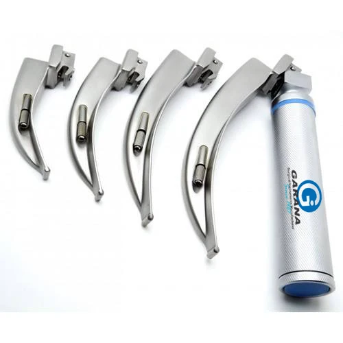 Laryngoscope Set Macintosh 4 Blades  & 1 Handle in Plastic Box