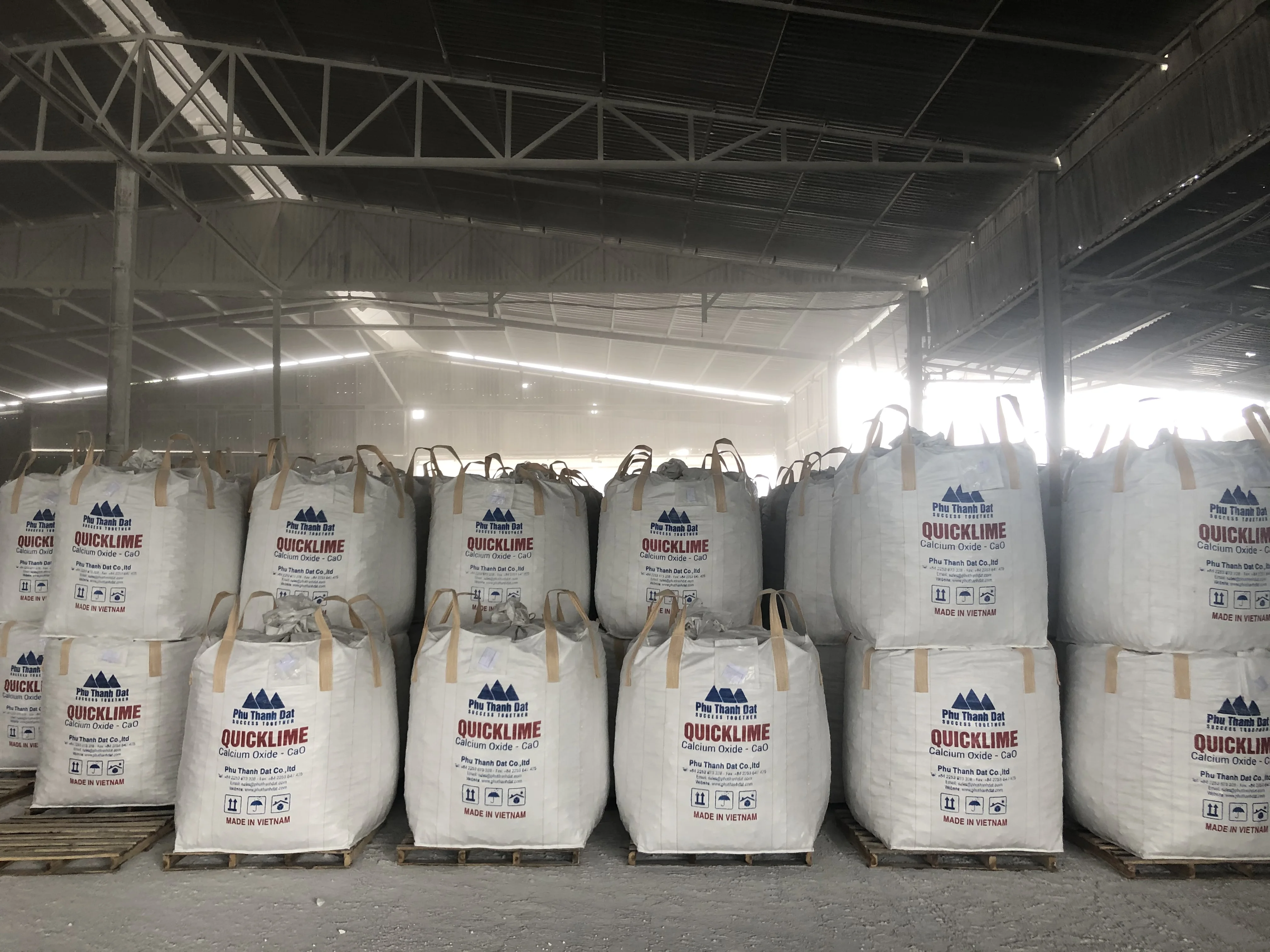 Best Price Quick Lime // Calcium Oxide CaO 90% Min // Viet Nam Supplier