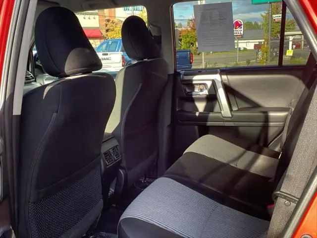 2022 Toyota 4-Runner SR5