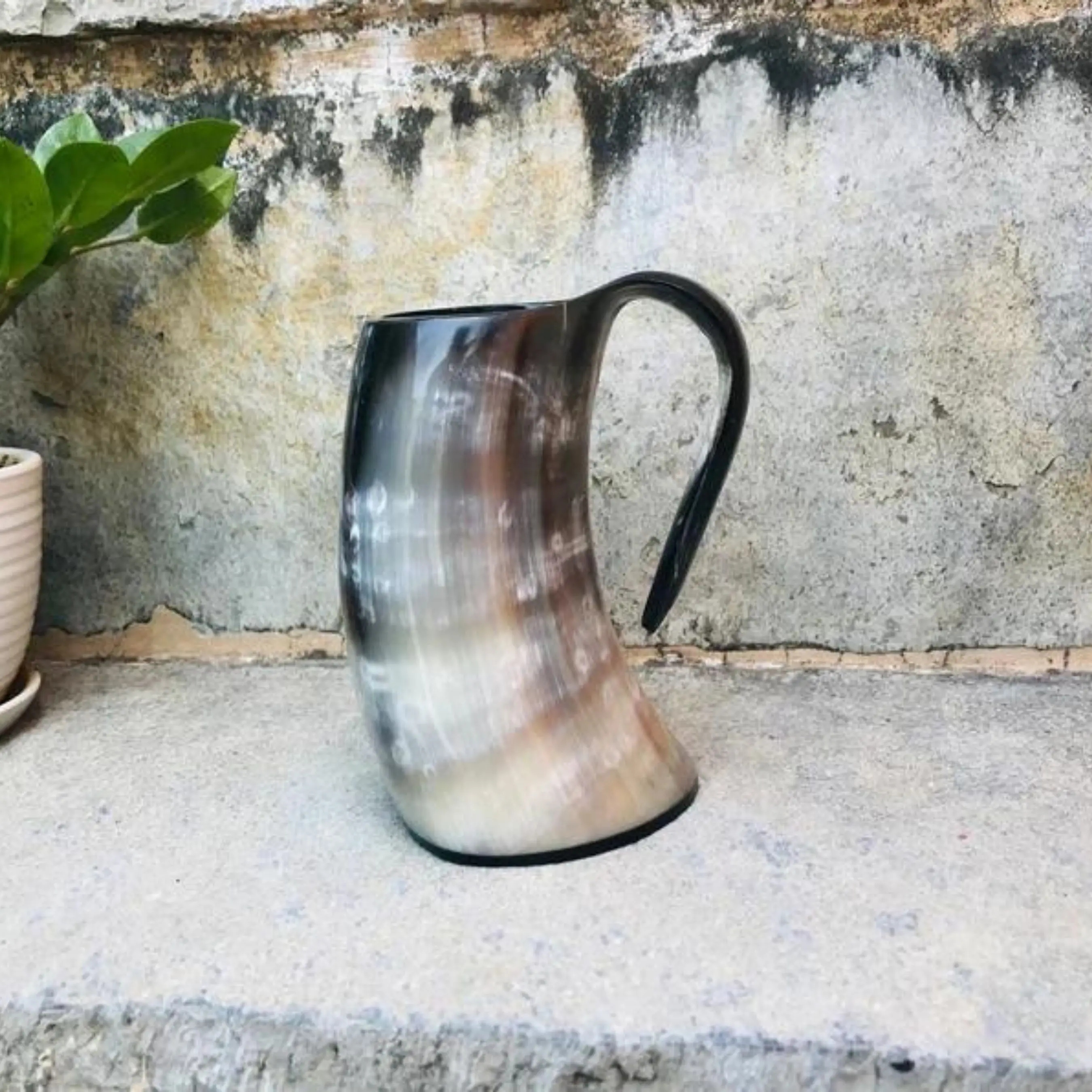 Top Notch Quality Natural Handmade Horn Mug Sustainable Viking Drinking Horn Mug For Parties At An Attractive Price