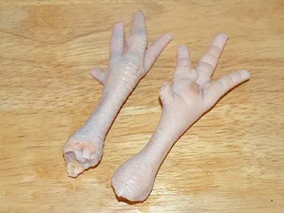 FROZEN CHICKEN FEET GRADE-A