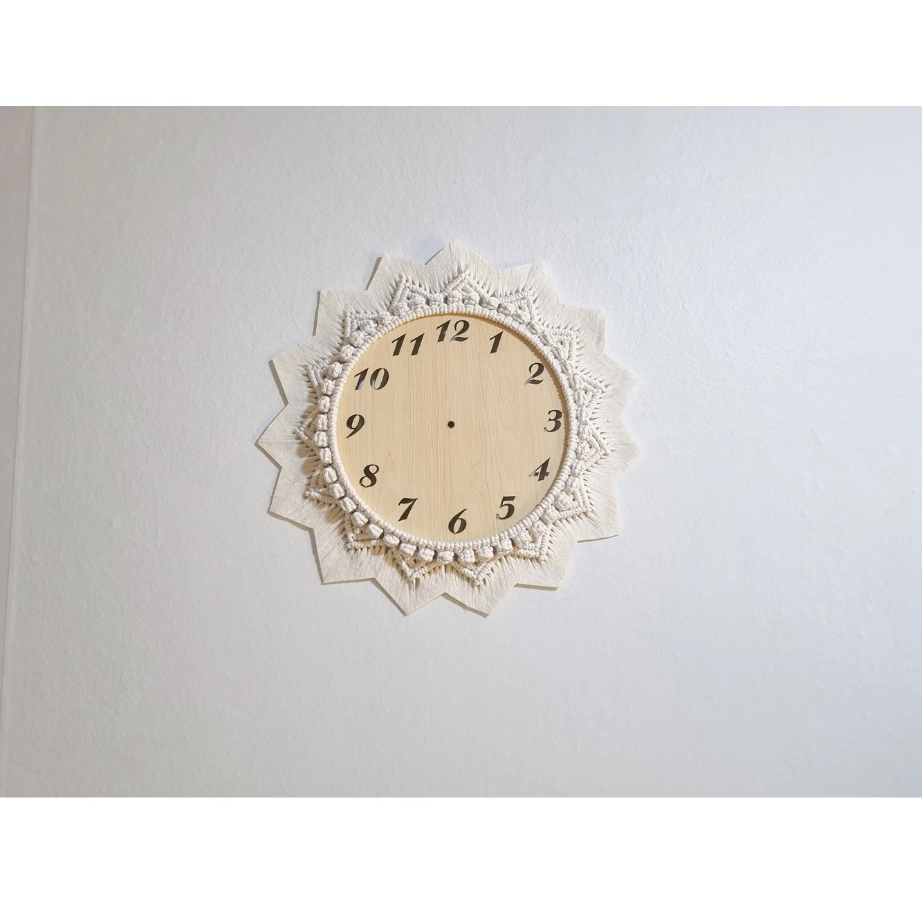 Handmade Macrame Wall Decor Eco-friendly Natural Vintage Yarn Cotton Fiber Bohemian Fabric Wall Hangings Clock