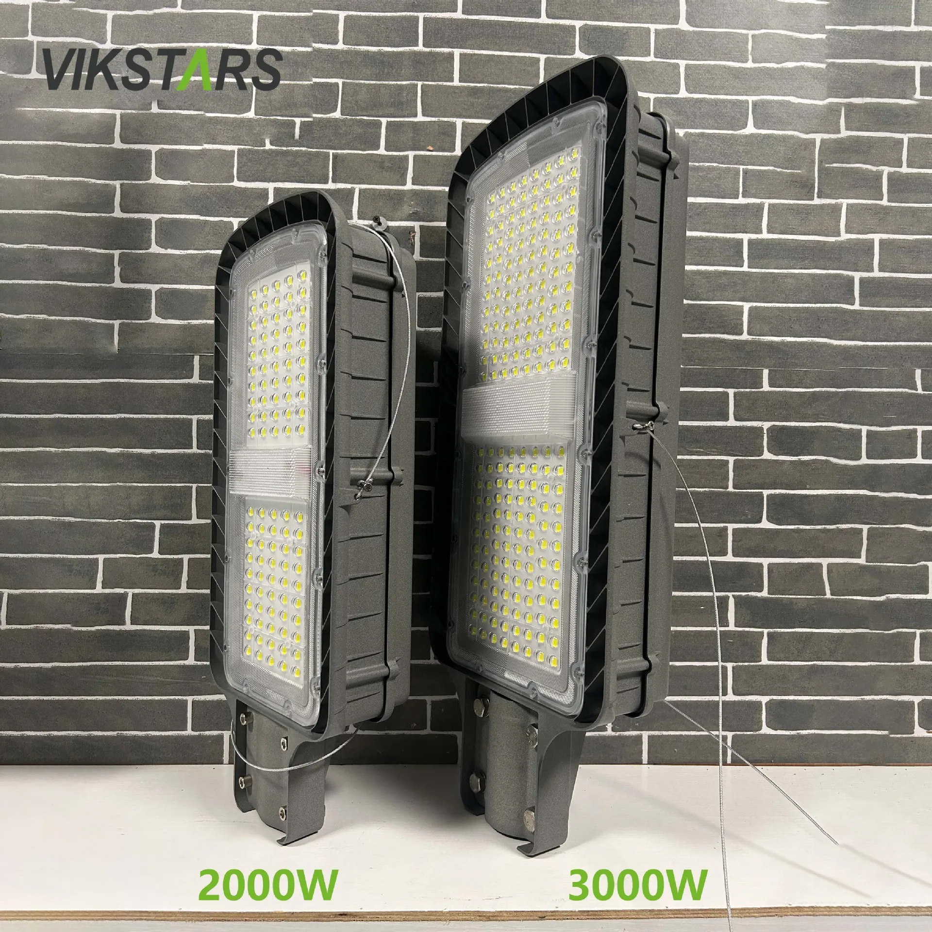 High power 2000 watt 3000 watt split solar street lights for project with solar panel for crossroads main street lighting