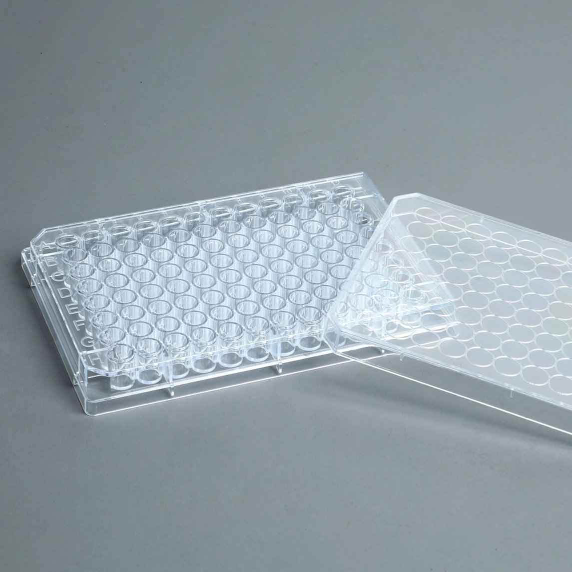 Bio Lab Supplier Wholesale 96well Clear Flat Bottom UV-Transparent Microplate for Research
