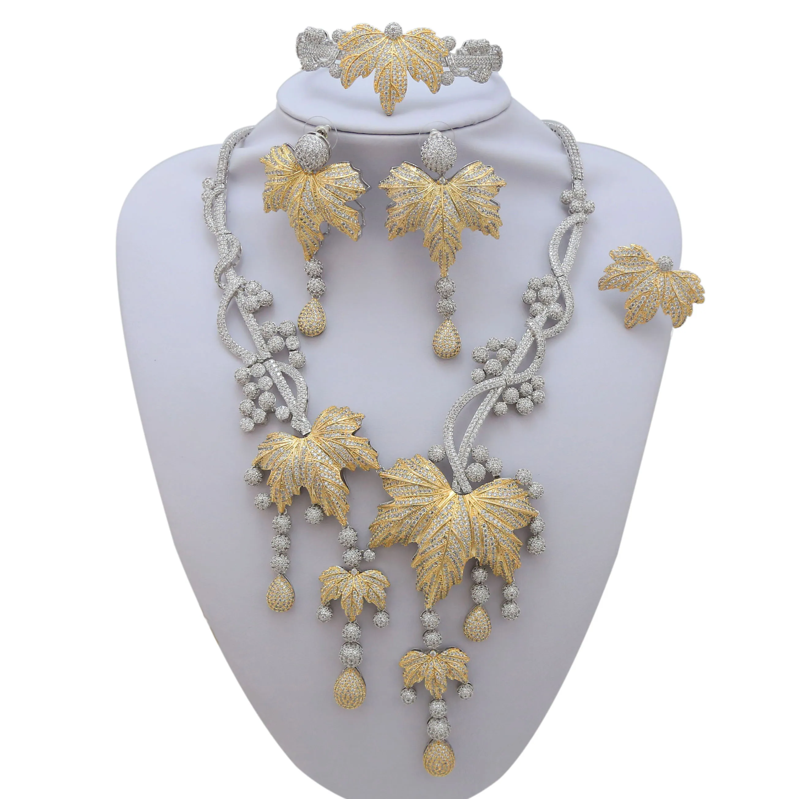 Zhuerrui American High Quality Diamond Jewelry Set Maple leaf Natural Top Cubic Zircon Fashion Wedding Jewelry Sets HZ18112206