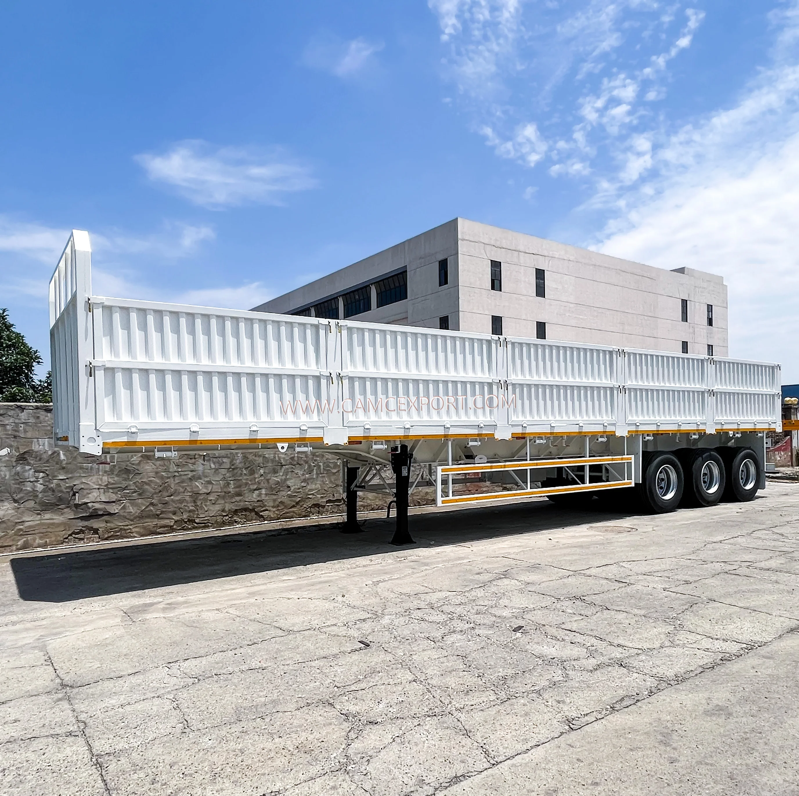 CAMC high-side fence cargo trucks weatherproof and long-distance journey van-type semi-trailer