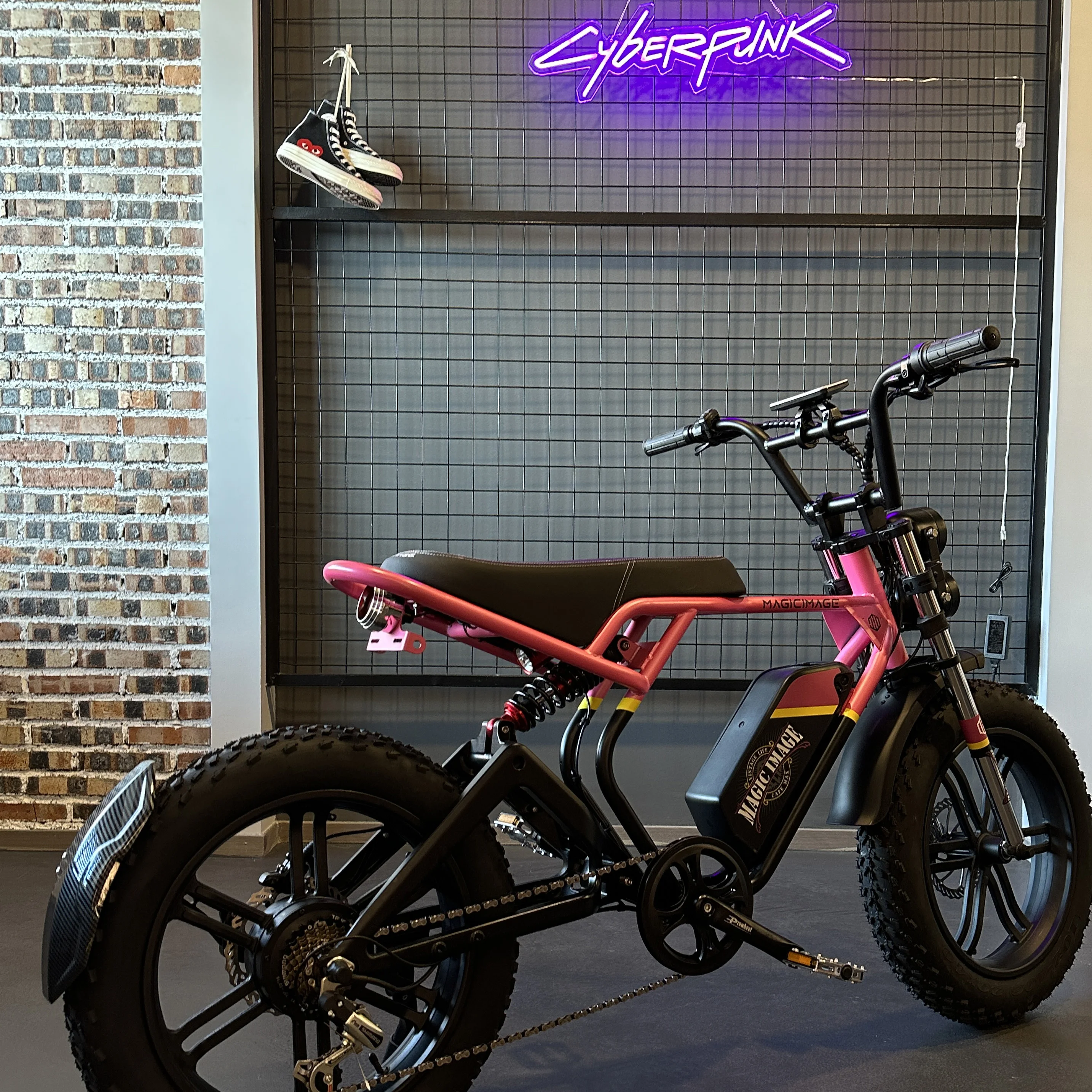 Original Design OEM Electric Scooter 500W Fatbike Ebike Bicycle Fat Tires for Enhanced Stability