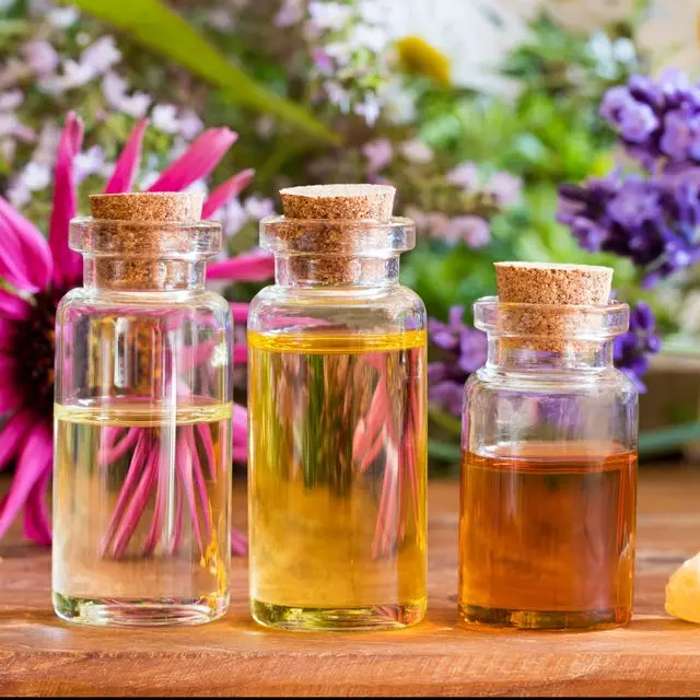Hot selling best quality Essential Oil ISO Certified Geranium oil for skin hair care from manufactures at low price