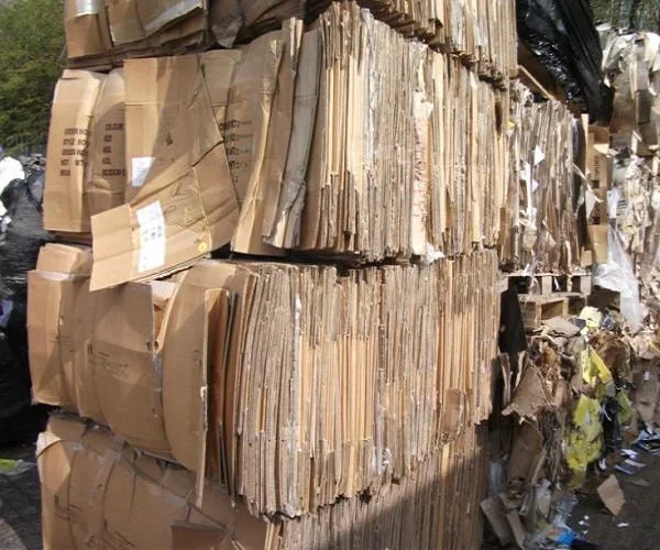 whole sale Occ waste Kraft paper Available a Factory Prices/ Waste paper carton pulp on sales