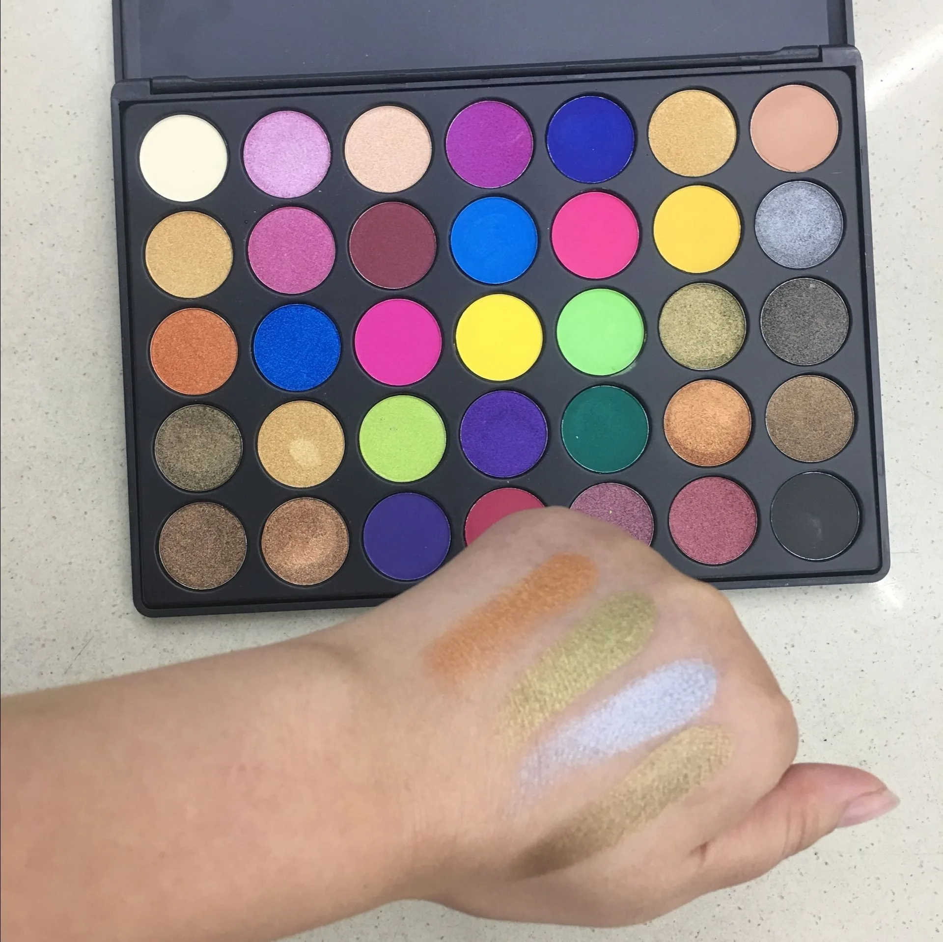 Wholesale make-up cosmetics private label high pigment multi colored eyeshadow without logo 35 colors high quality hot sale