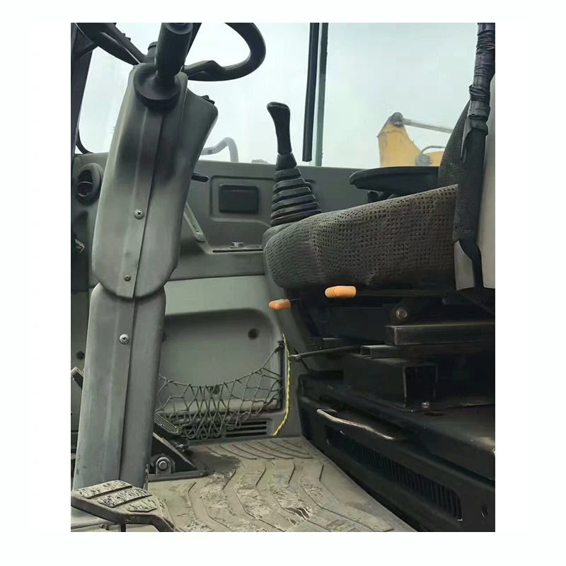 Second Hand Used Hyundai Mini Wheel R60w-7 Hydraulic Excavating Machine Small Construction Landscaping 6 Ton Digger Excavator