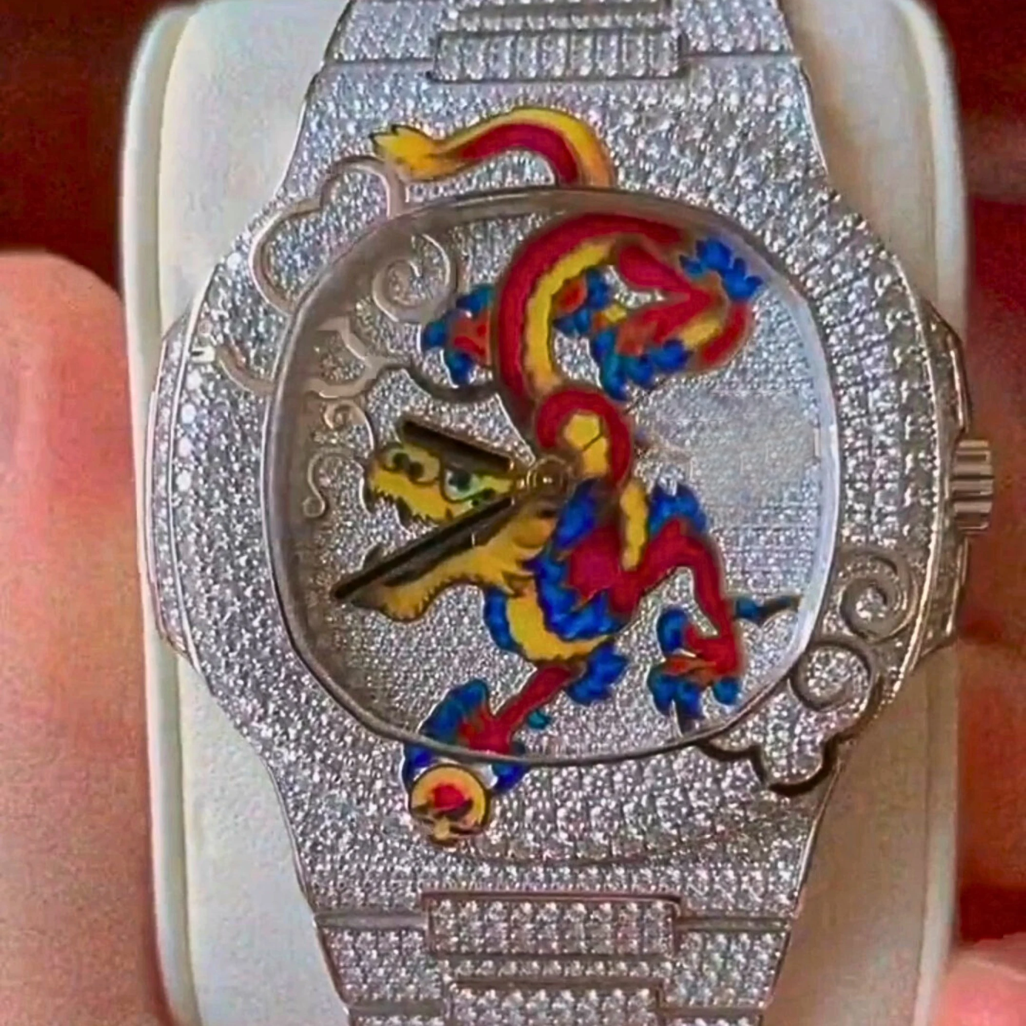 Trending Pass Diamond тестер на заказ модный бренд D Color VVS часы со льдом Moissanite Diamond бренд Бюст вниз пользовательские часы