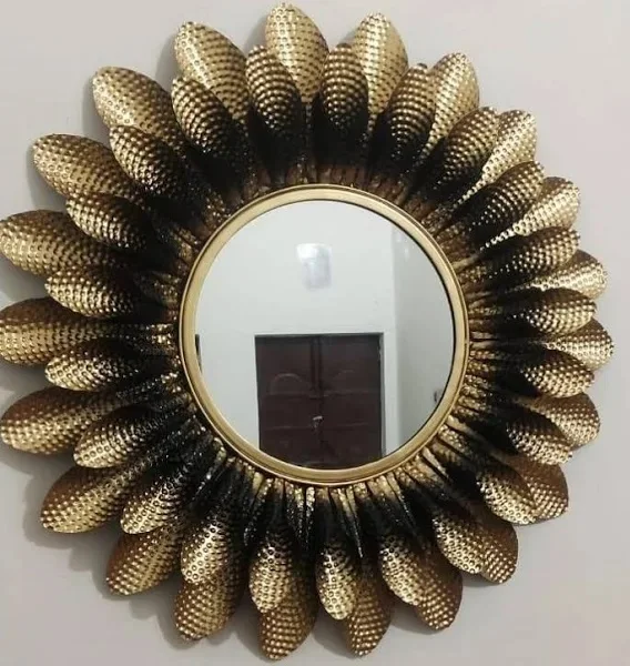 American Stylish Newly Fashionable Wall Mirror Wholesaler & Supplier Of Metal Wall Mirror Elegant Designer Handmade Mirror