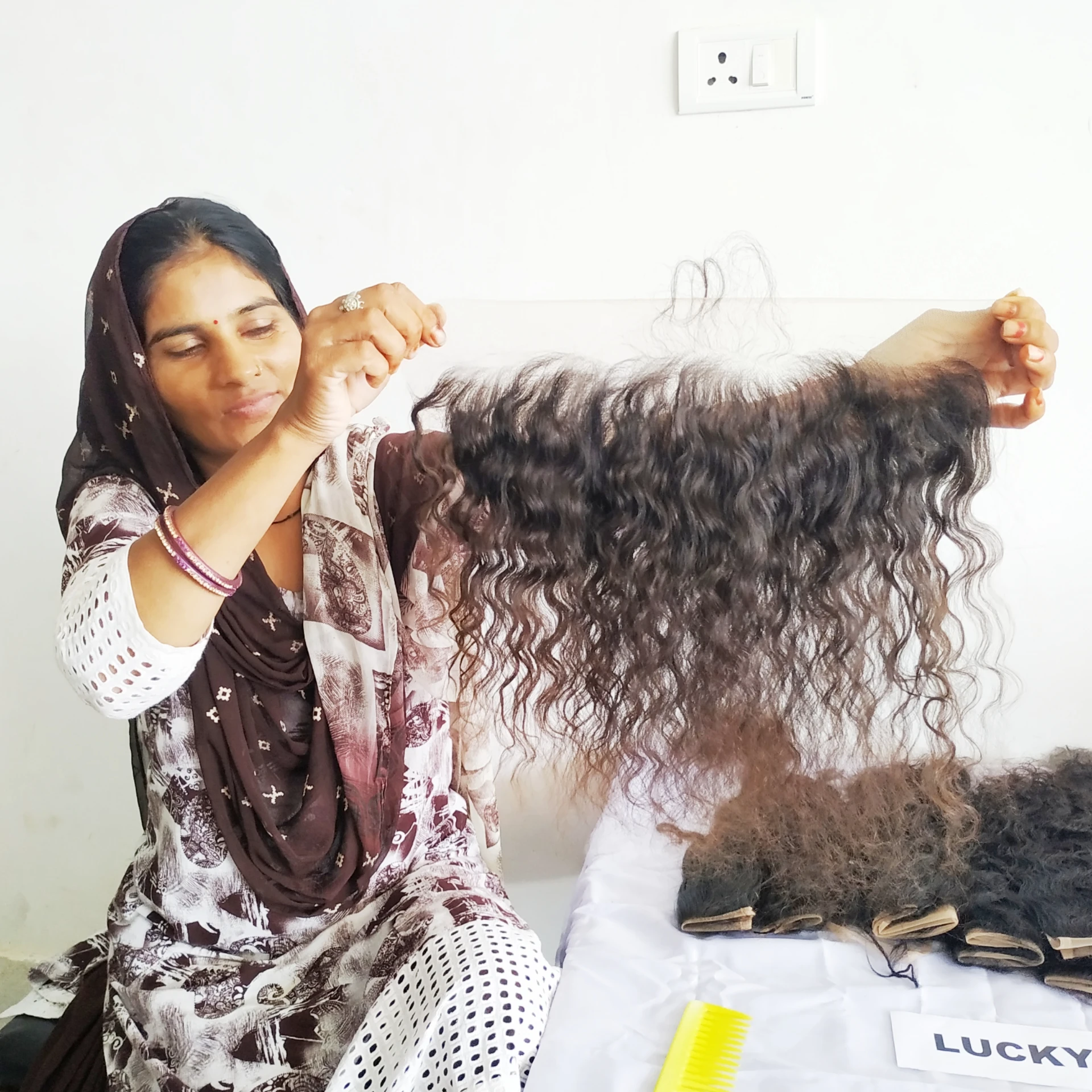 Unprocessed Weave human hair Natural Curly 13*4 frontal cuticle aligned wholesale factory price raw Malaysian human hair