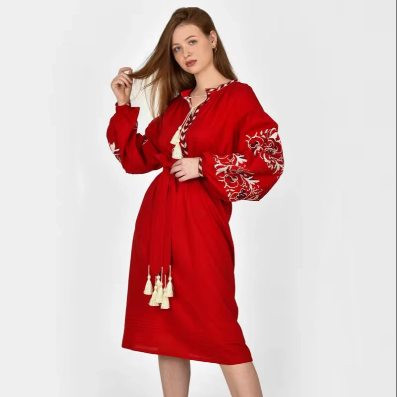 Хлопковое платье-макси с цветочным принтом и V-образным вырезом