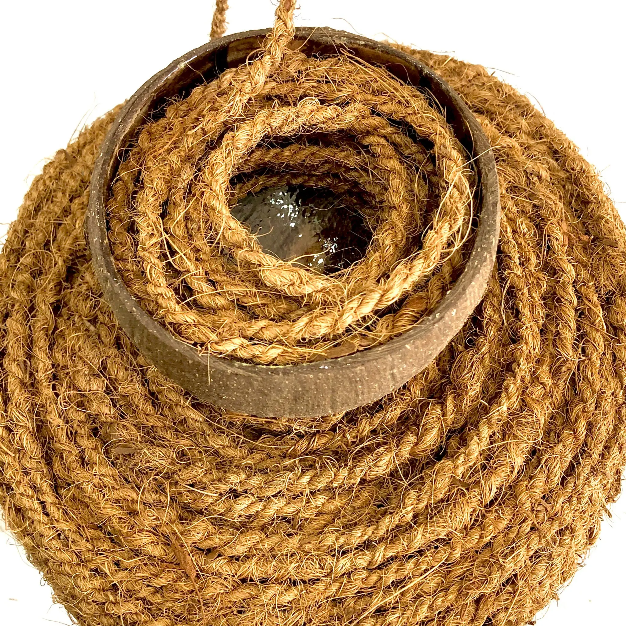 High Quality Natural Hand Woven Coconut Fiber Coir Ropes Twisted Yarn Coco Rope Made in