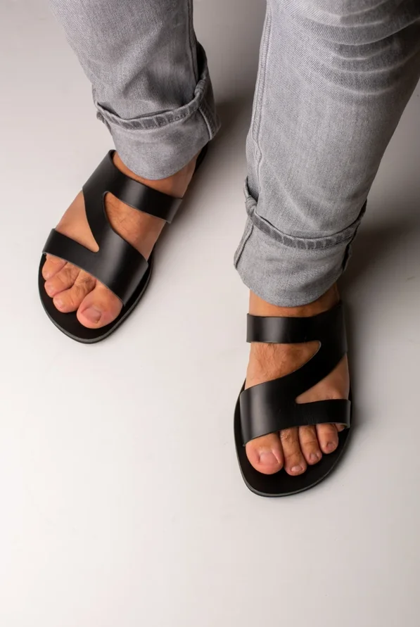 Summer Slippers for Man Leather Beach Outdoor Slippers Summer Sandals Men Casual Leather Shoes Microfiber Open Toe