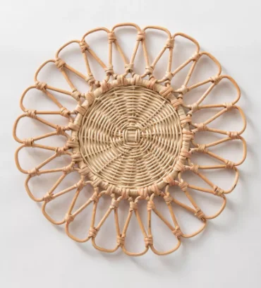 Rustic Farmhouse Coastal Natural Seagrass Round Placemats Charges for Dining Kitchen