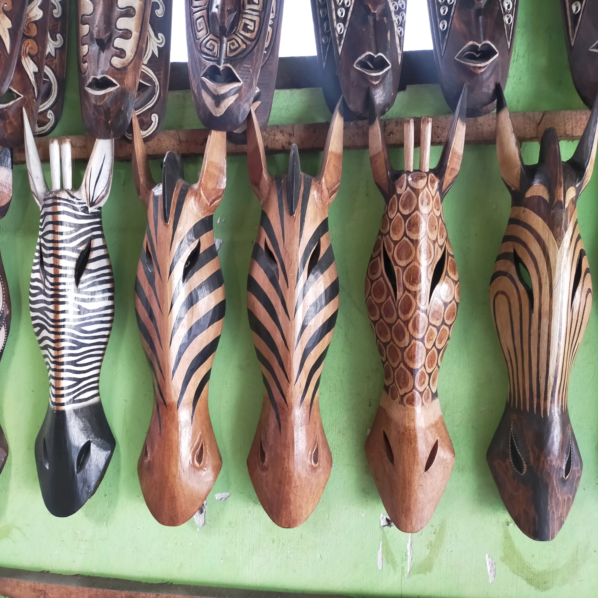 Bali Decorative Sign Board Polished Wood Craft Box Tray Jar round Pattern Home Gift Decorative Wooden Sign from Pine Wood