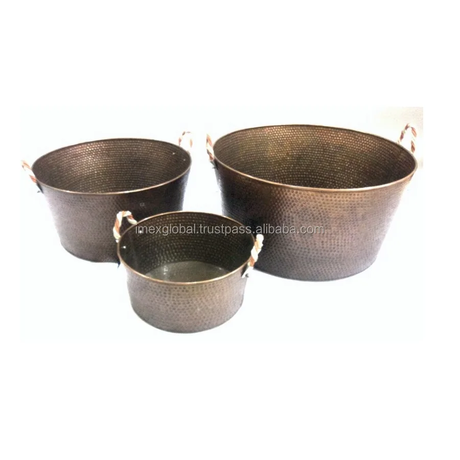 Metal galvanized planter bucket with handle for garden usage and decorations modern design in wholesale prices planters buckets