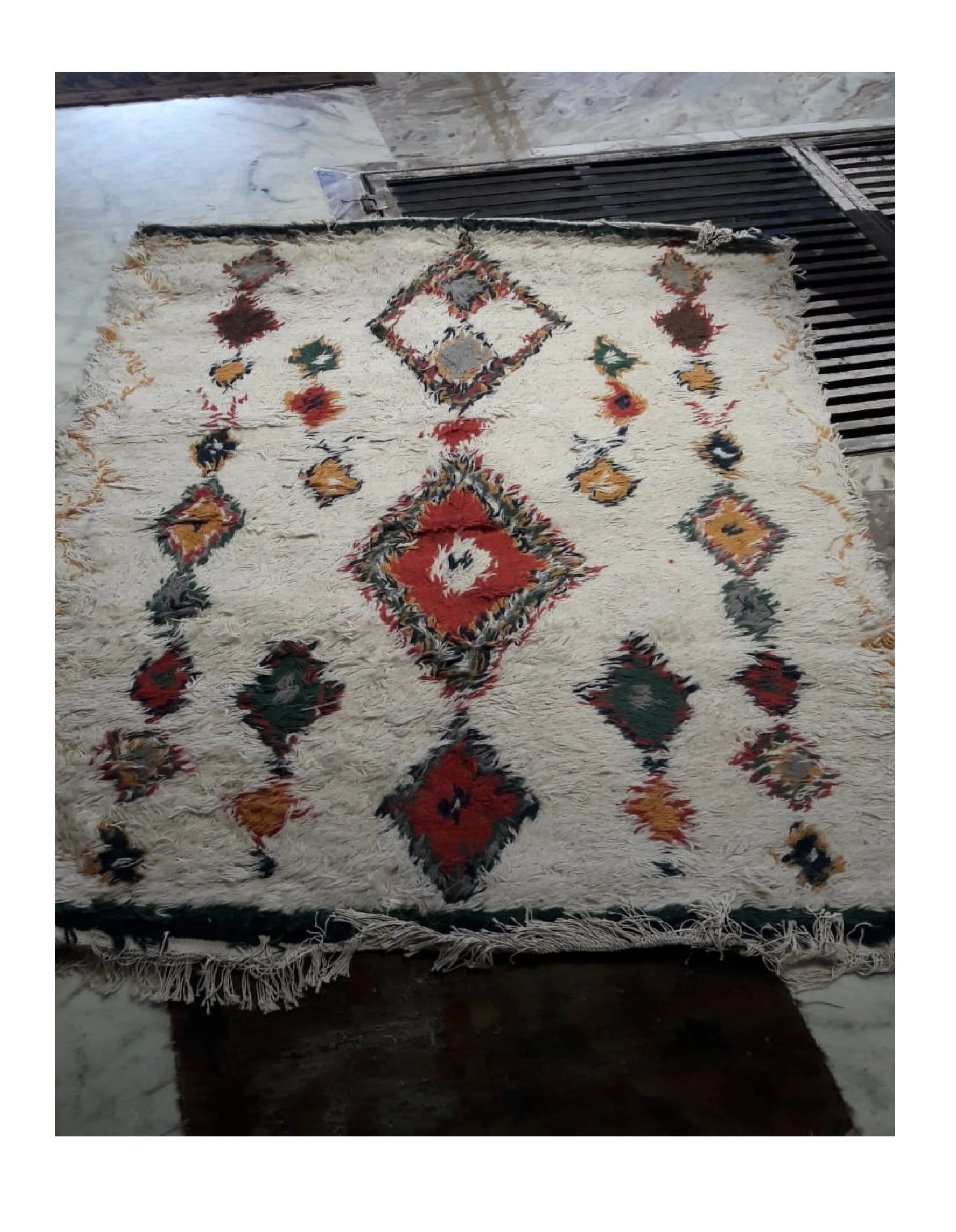 100% Wool Indian Vintage Authentic Moroccan Hand Woven Bohemian Home Decor Soft Tufted Hand Knotted Floor Area Rug Carpet