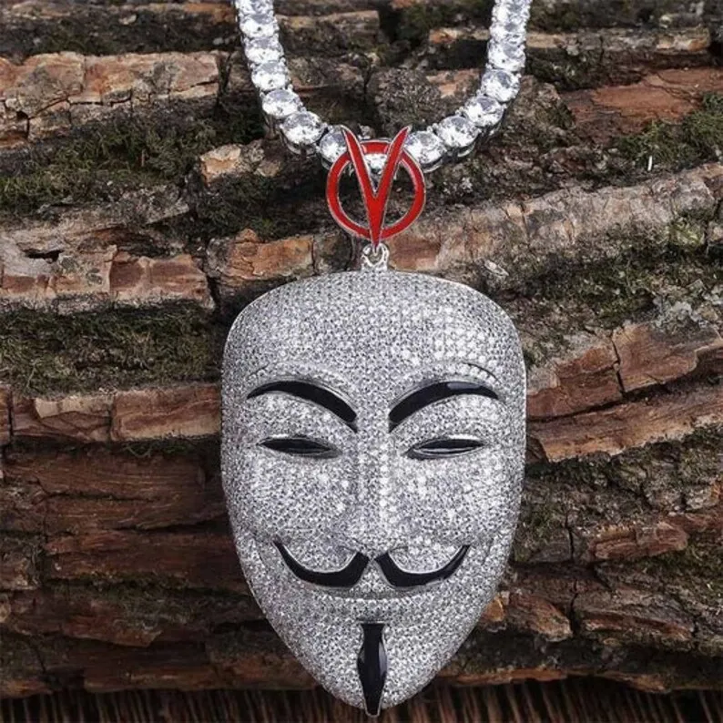 Hip Hop Bling Jewelry Iced Out VVS Moissanite V for Vendetta Pendant Rapper Sterling Silver 925 Custom Mask Pendant