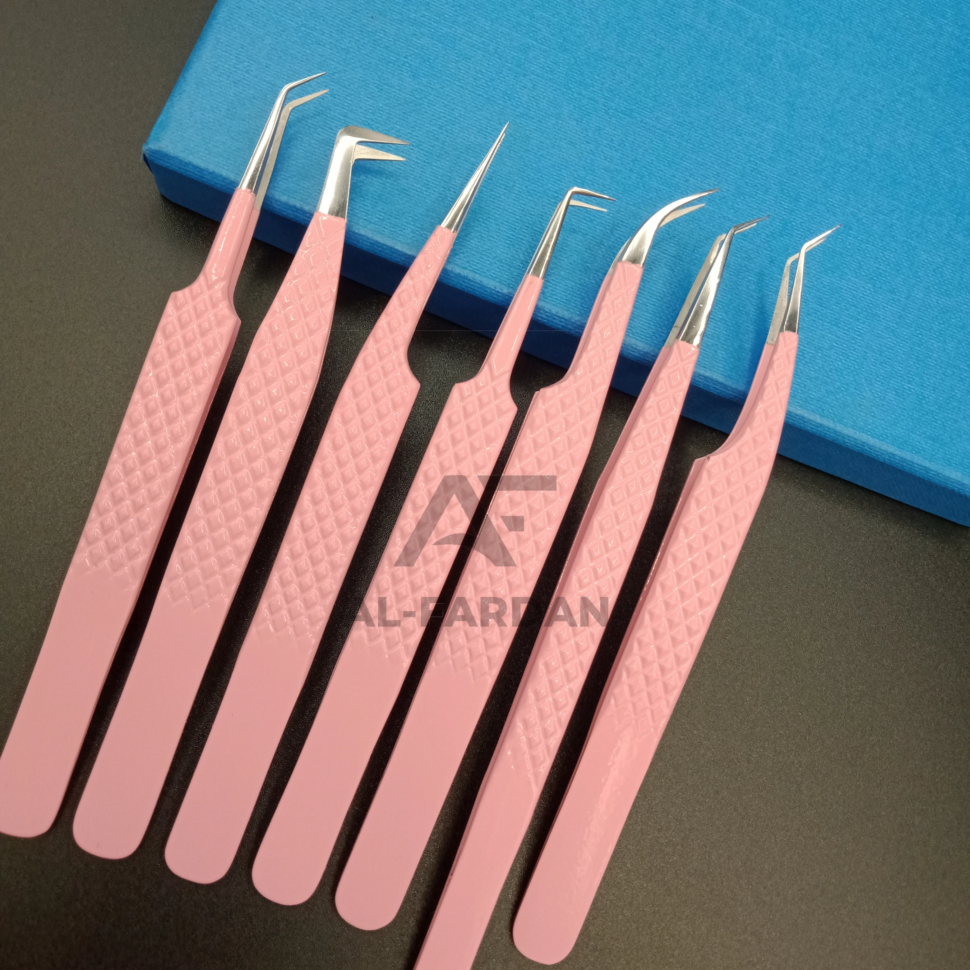 Пинцет для ресниц