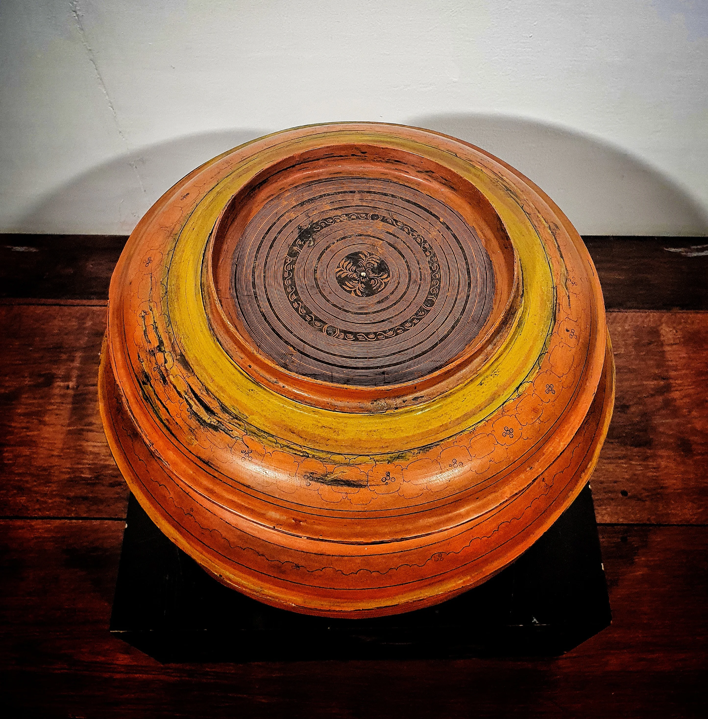 Antique Lanna Wooden Lacquer Ware for Receptacle for Betel Sets With Red Vermillion Painted For Decorated and Collect