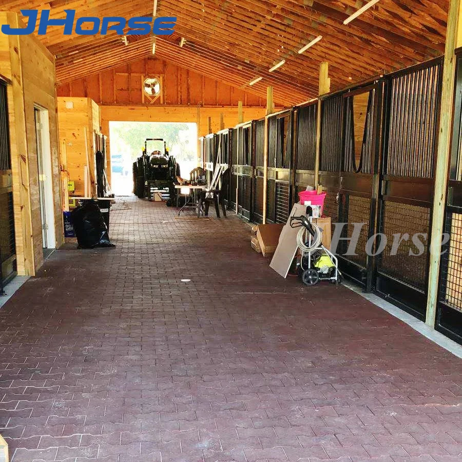 Customized 12ft Sliding Door Metal Stainless Steel Anti-rust Wire Mesh Horse Stables Panels Horse Stall Box