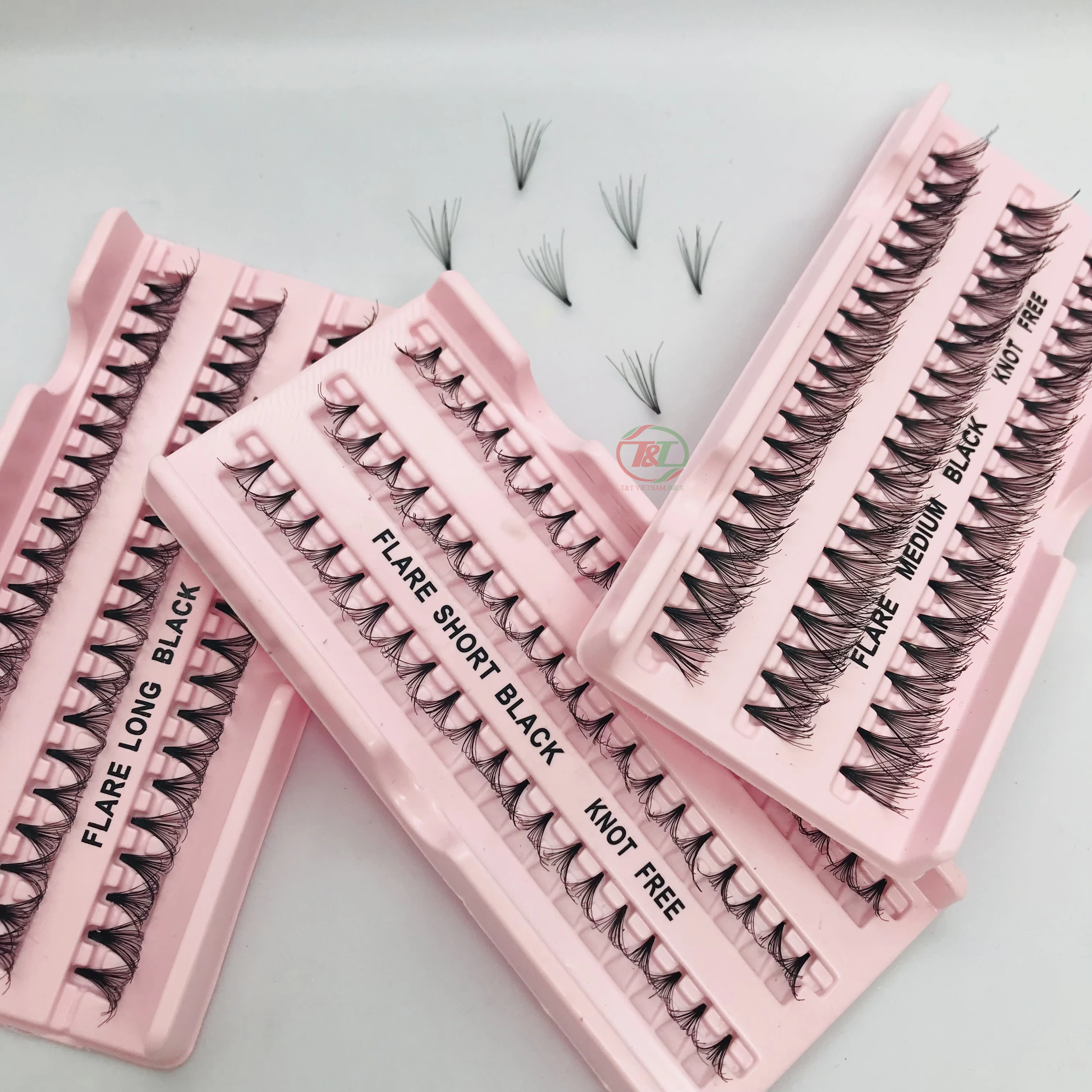 Vietnam supplies wholesale high quality flare eyelash knot free eyelash extension professional