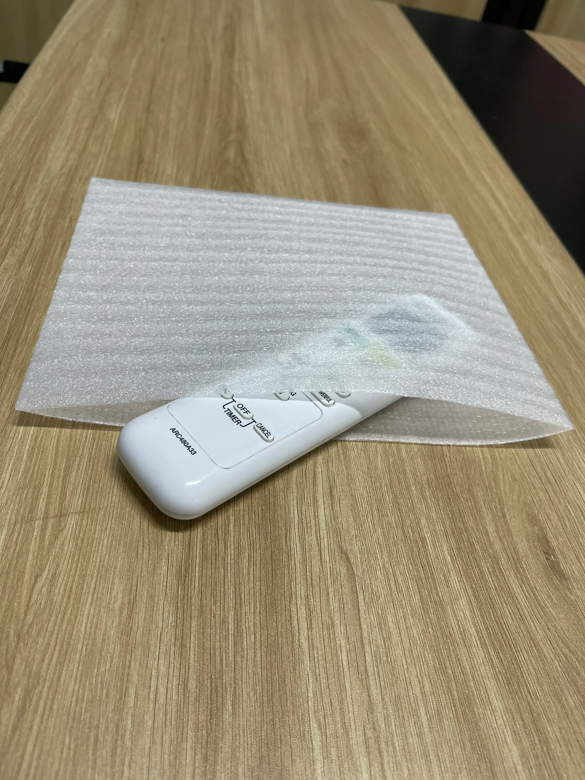 High Quality Custom Printed White Shockproof EPE Foam Packaging Bag Made in Vietnam EPS and PE Material Wholesale