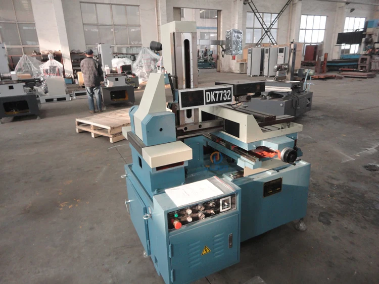 DK7732 cutting cnc wire cut edm machine low price