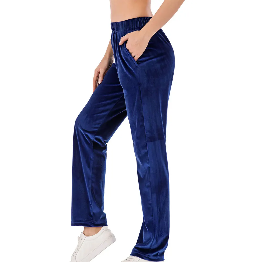 Женский спортивный костюм из двух предметов