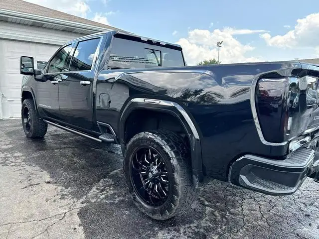 Подержанный 2021 GMC Sierra 3500 Denali