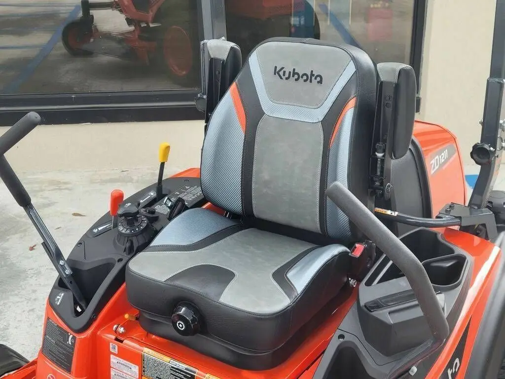 Kubota газонокосилка с нулевым поворотом