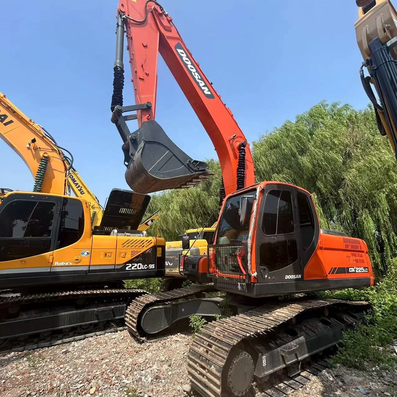 Экскаватор Doosan DX225LC оригинального качества по самой дешевой цене