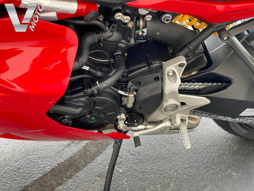 USED  2023 Ducati SuperSport 950 Ducati Red