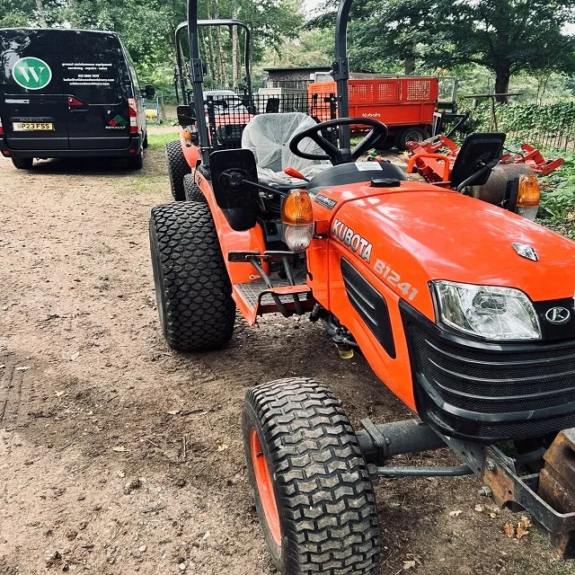 Kubota 4wd 4x4 30hp 50hp 80hp 120hp сельскохозяйственные тракторы в наличии Лучшая цена дешевая мини сельскохозяйственная техника