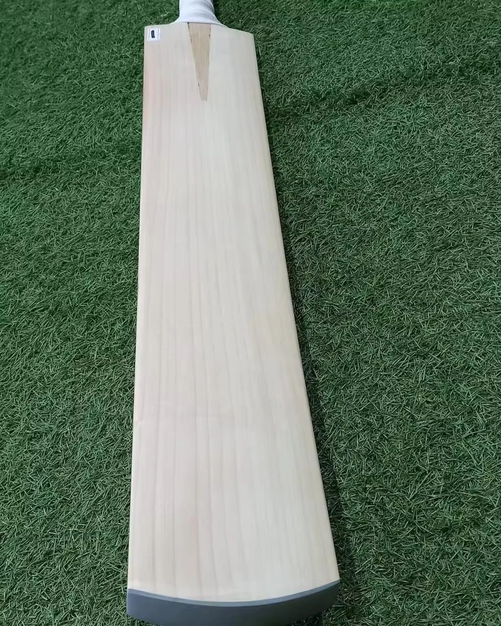 Hard Ball Cricket Bat Short Handle Grade Eco-Friendly Cricket Bats