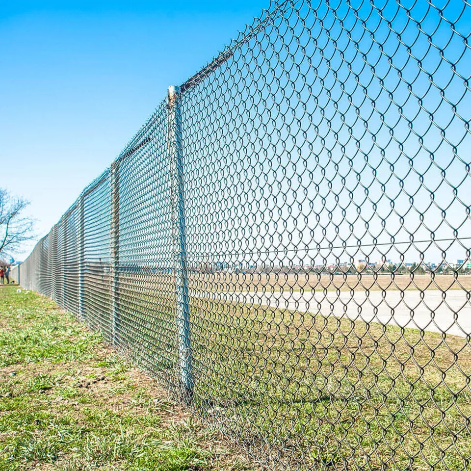 Low Price PVC Coated Galvanized Diamond Wholesale Factory Supply Wire Wire Mesh 6ft Chain Link Fence For Sale