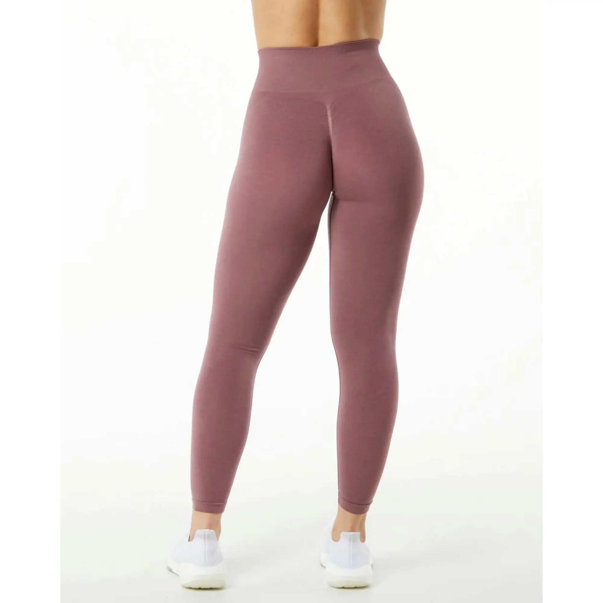 Seamless Knit Fabric 51% Polyamide 38% Polyester 11% Elastane Tapered High Waisted Rose Womens Seamless Scrunch Legging