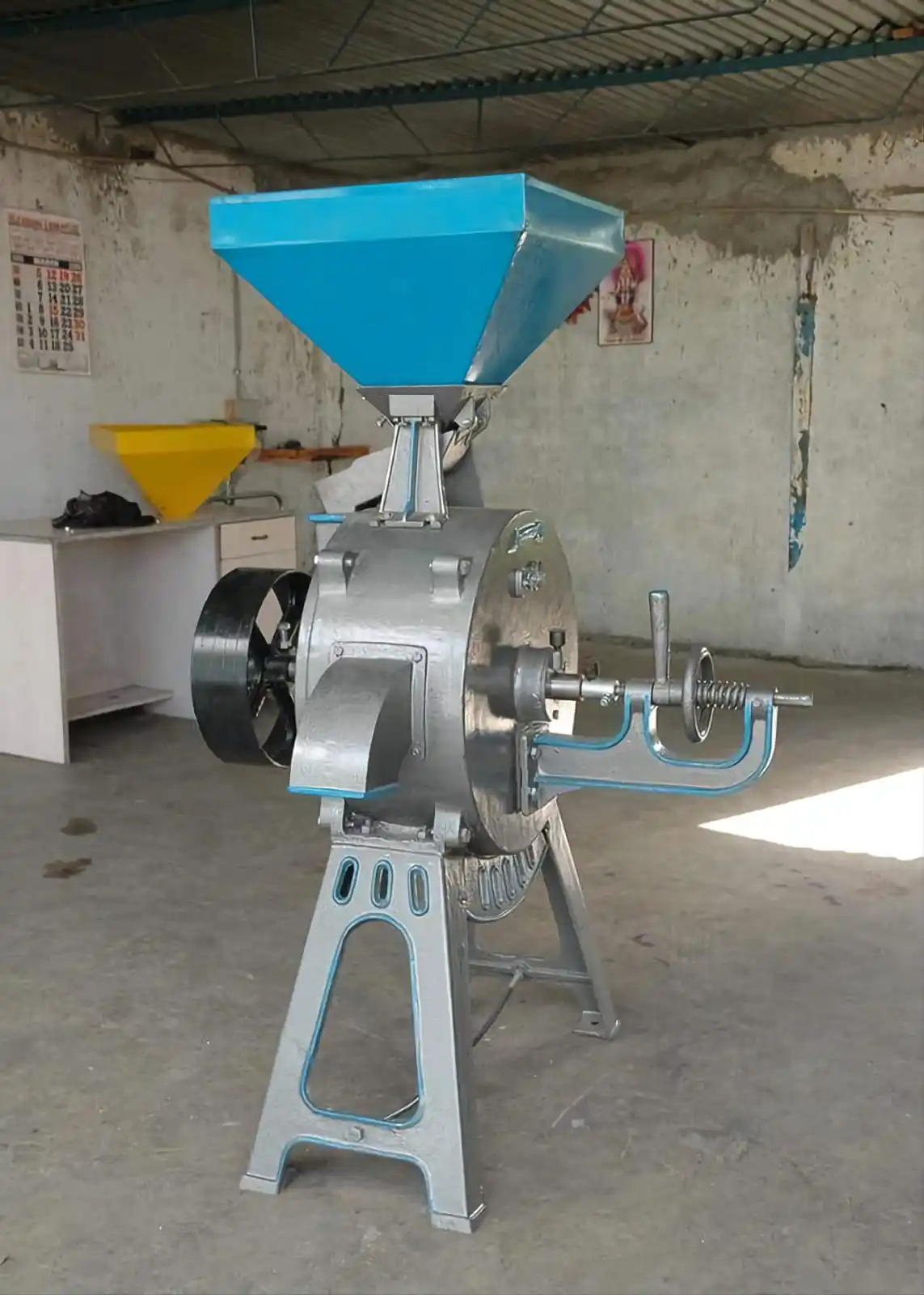 vertical flour mill for spices and fine flour Danish type denmark